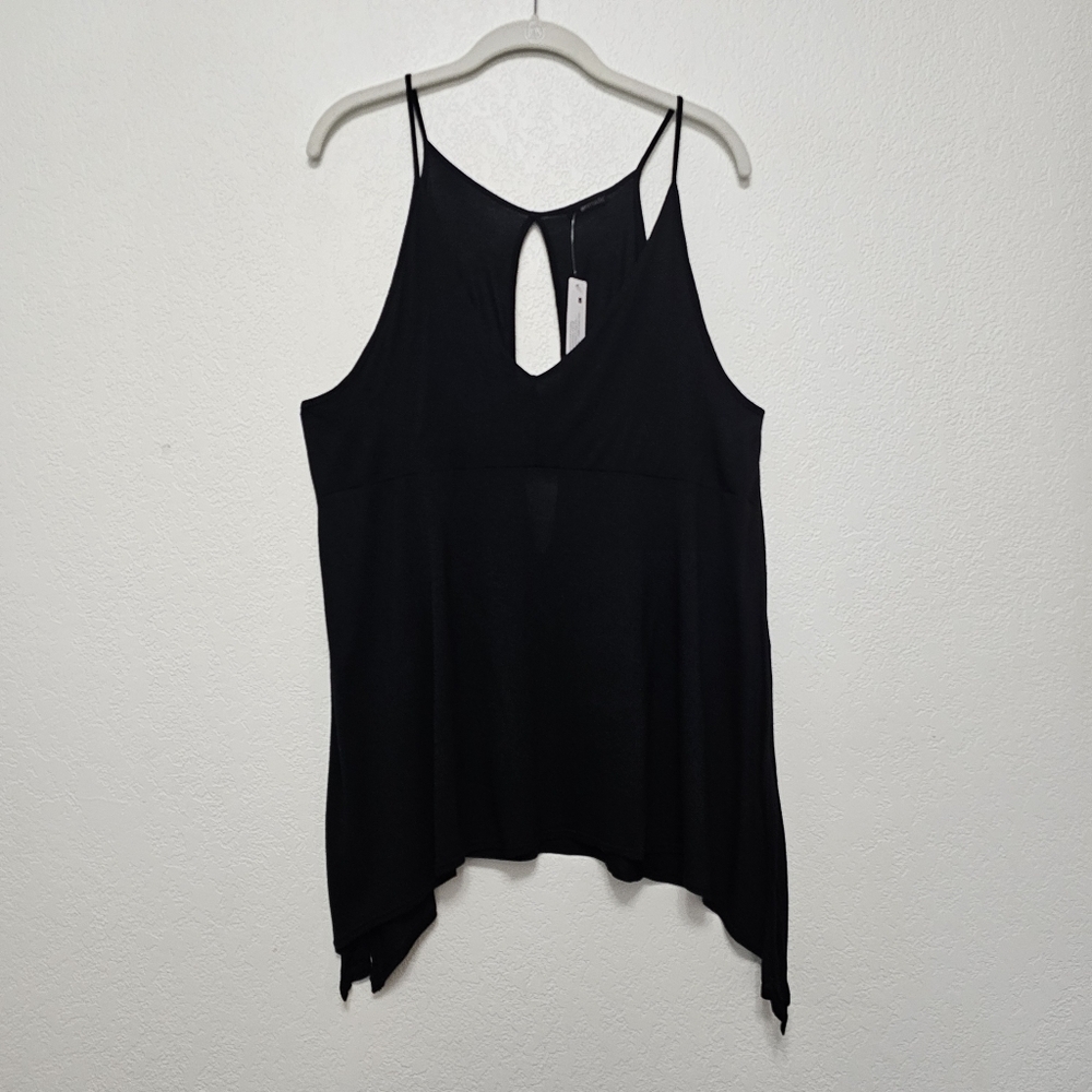 NWT LAmade Black Camisole Tank Top V-Neck Keyhole Back Sharkbite Hem Large